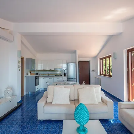 Apartment A Scafa Con Vista Mozzafiato Capo dʼOrlando