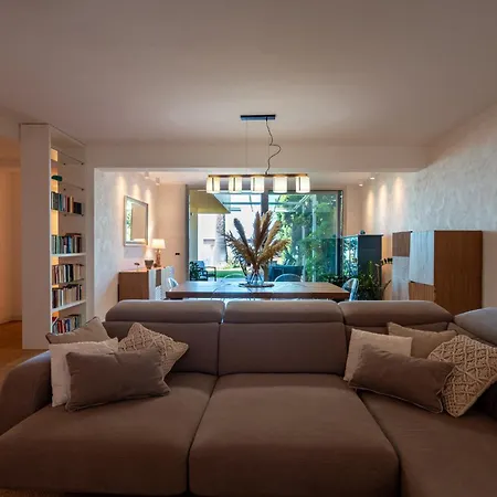 Scafa, Con Piscina E Vista Mare Lägenhet Capo dʼOrlando