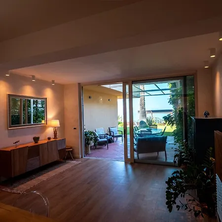 Scafa, Con Piscina E Vista Mare Lägenhet