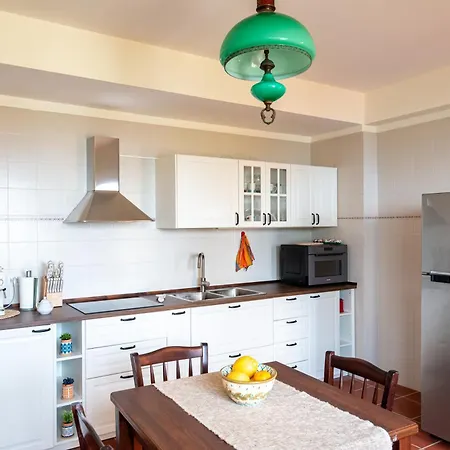 Scafa, Con Piscina E Vista Mare