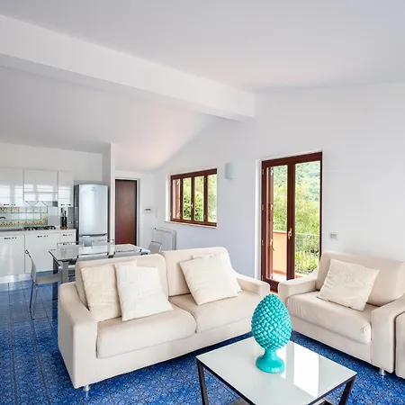 Lägenhet Scafa, Con Piscina E Vista Mare