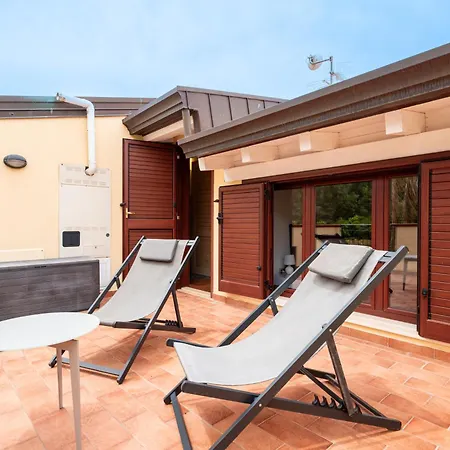 Scafa, Con Piscina E Vista Mare *